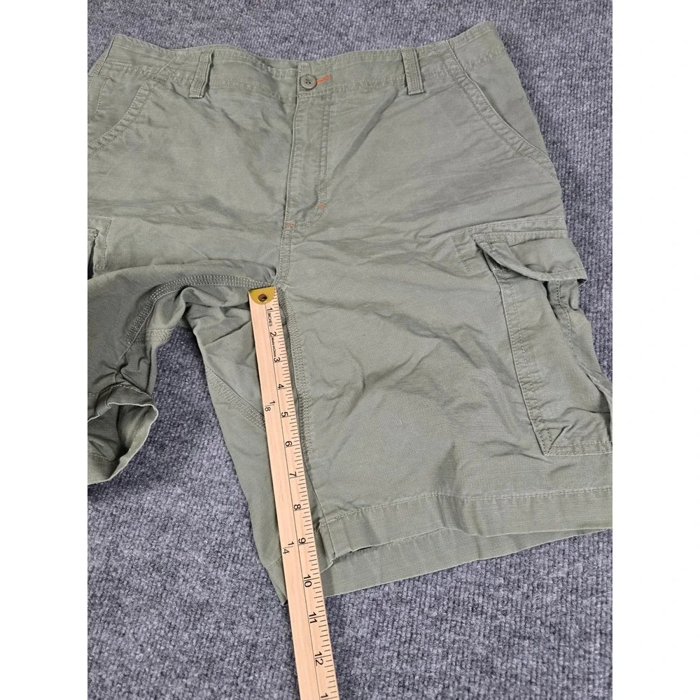 L.L. Bean Mens Natural‎ Fit Cargo Shorts  Olive green Size 35W